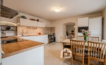 Prodej domu 165 m² s pozemkem 857 m², Koleč, okres Kladno