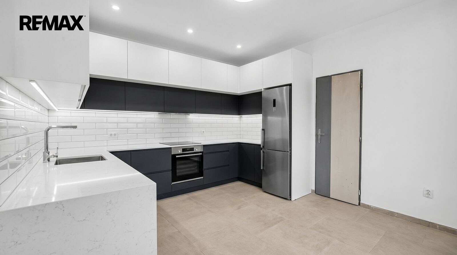 Prodej domu 170 m² s pozemkem 977 m² – fotografie 5