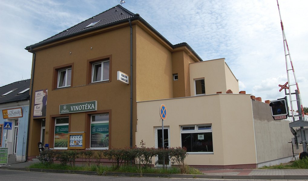 Pronájem kanceláře 12 m², Milovice – náhled fotky 8