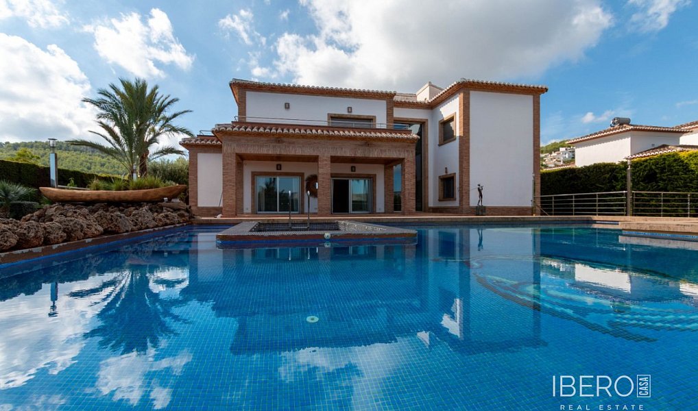 Prodej rodinného domu, 253 m², Javea