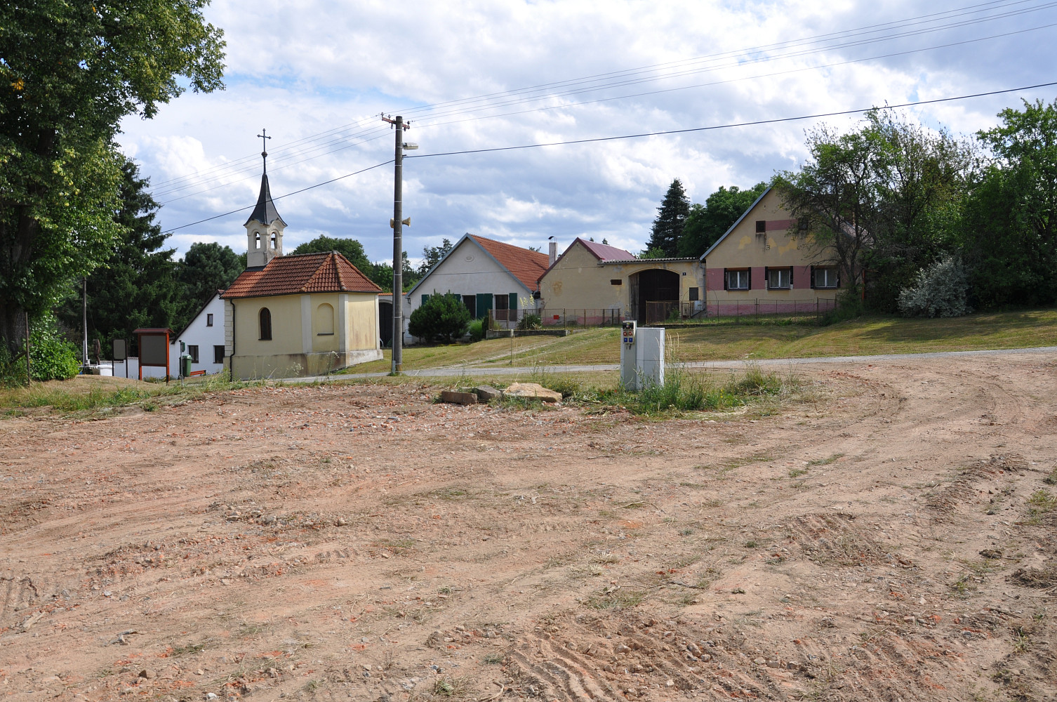 Prodej stavebního pozemku 2 760 m² – fotografie 4
