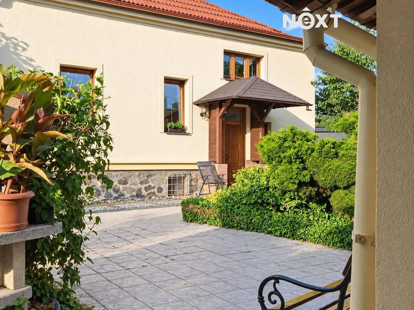 Prodej domu 220 m² s pozemkem 1 490 m²