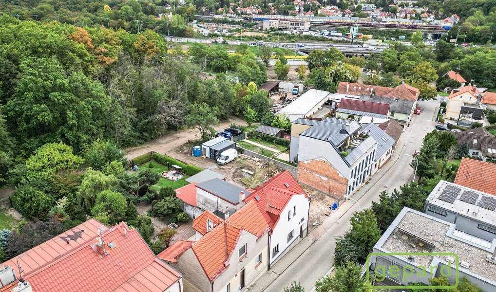 Prodej stavebního pozemku 568 m², Praha – náhled fotky 10
