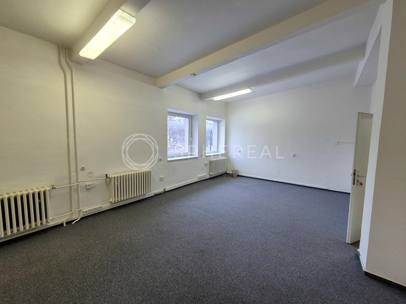 Pronájem kanceláře 203 m² — photo 4
