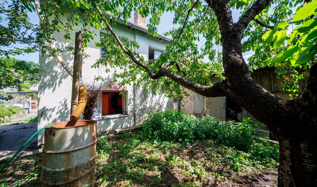 Prodej stavebního pozemku 556 m², Praha – náhled fotky 8