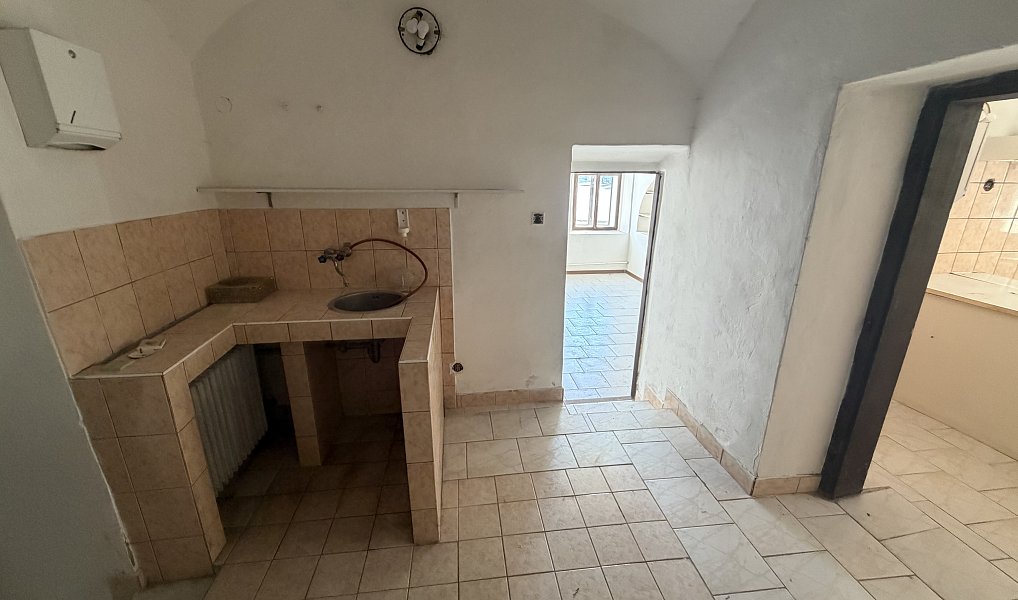Prodej ubytovacího objektu 595 m², Bouzov – náhled fotky 10