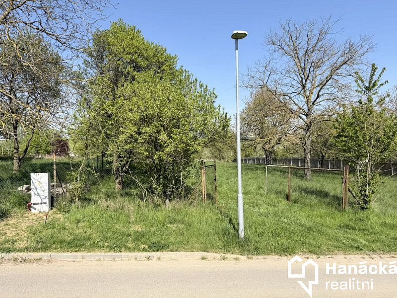 Prodej stavebního pozemku 1 988 m²