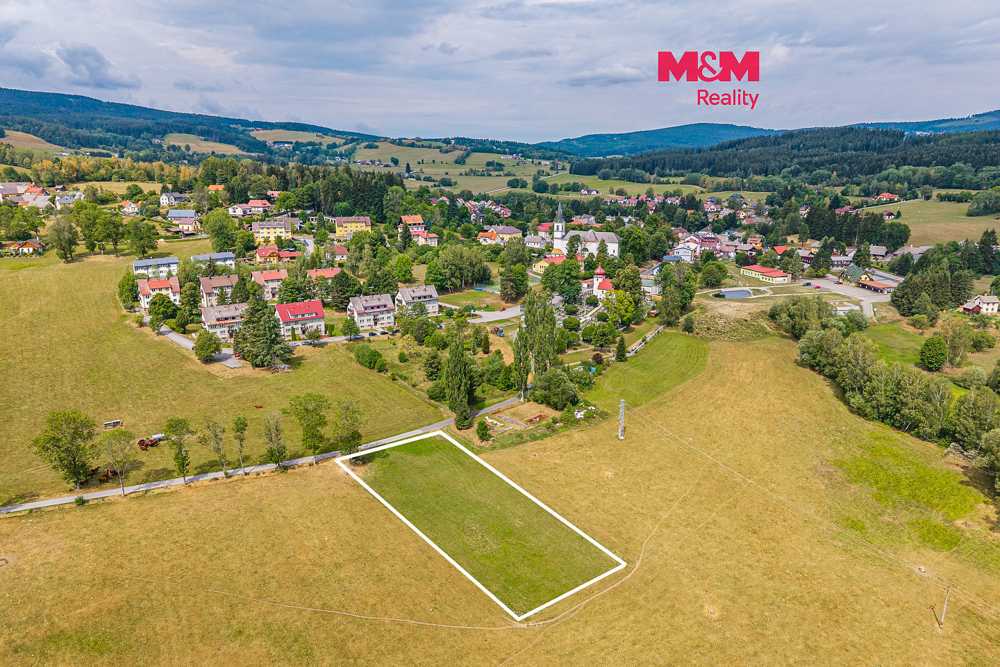 Prodej stavebního pozemku 2 388 m²
