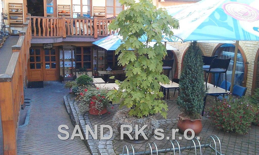 Pronájem komerčního objektu (jiného typu) 118 m² – fotografie 3