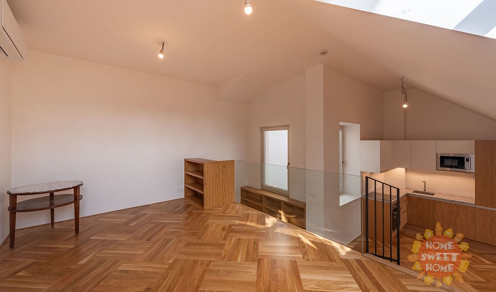 Pronájem bytu 2+kk 86 m², Praha – náhled fotky 4