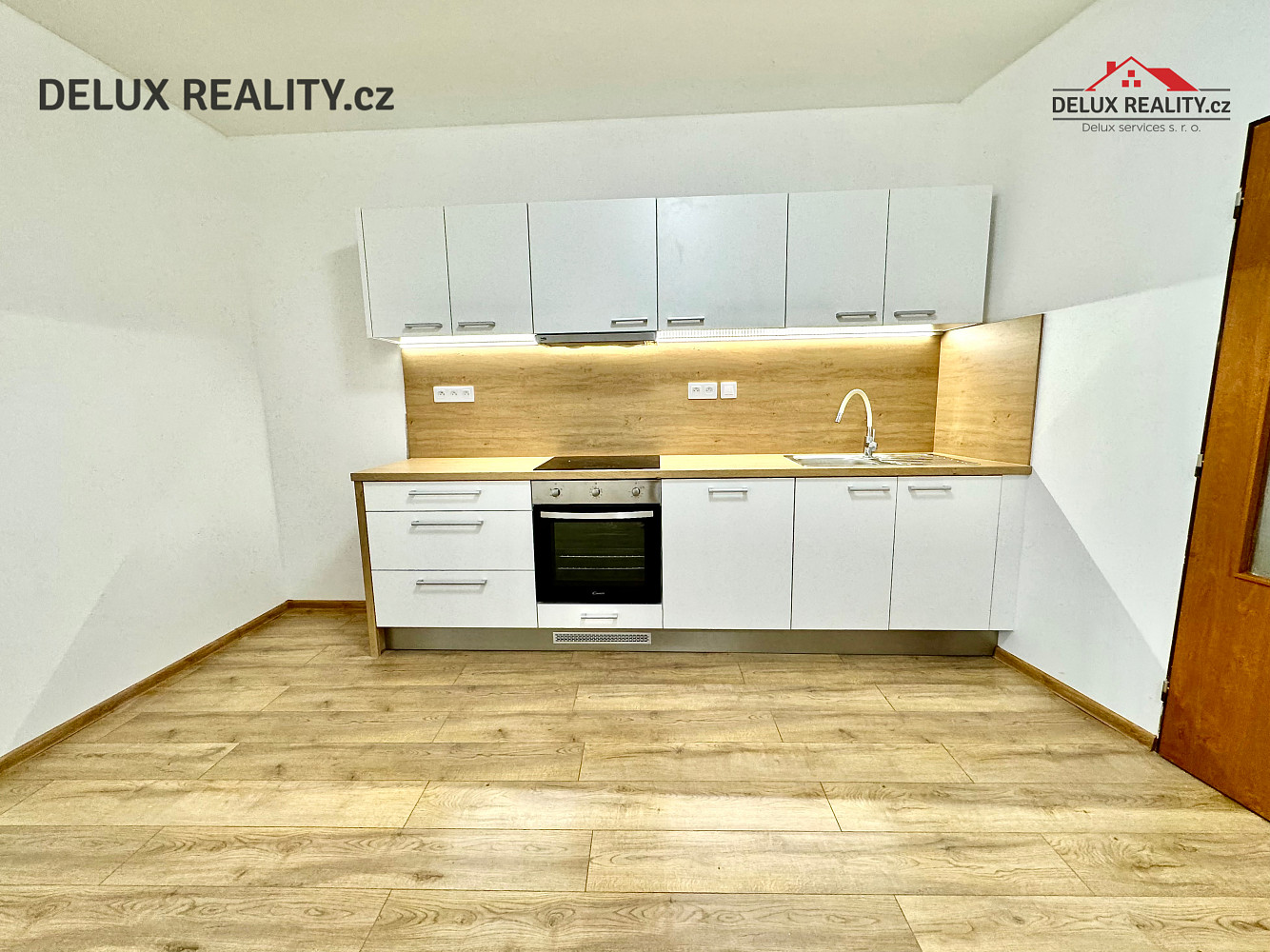 Pronájem bytu 2+kk 57 m² – pohled 2