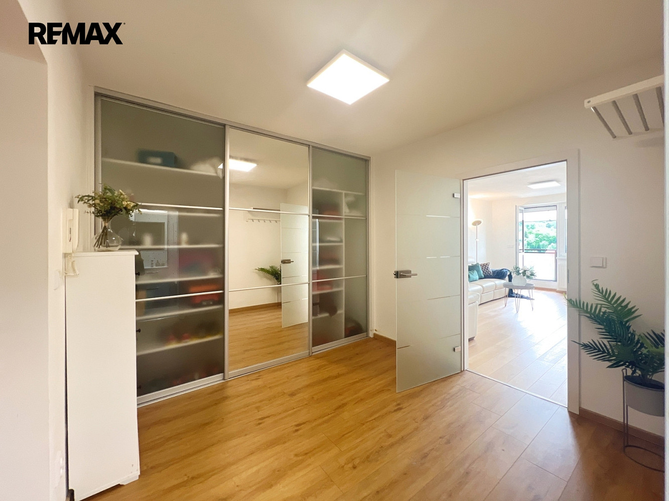 Prodej bytu 3+kk 74 m² — photo 4