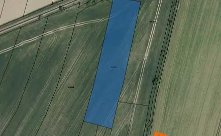 Prodej pole 1 927 m², Holice, okres Pardubice