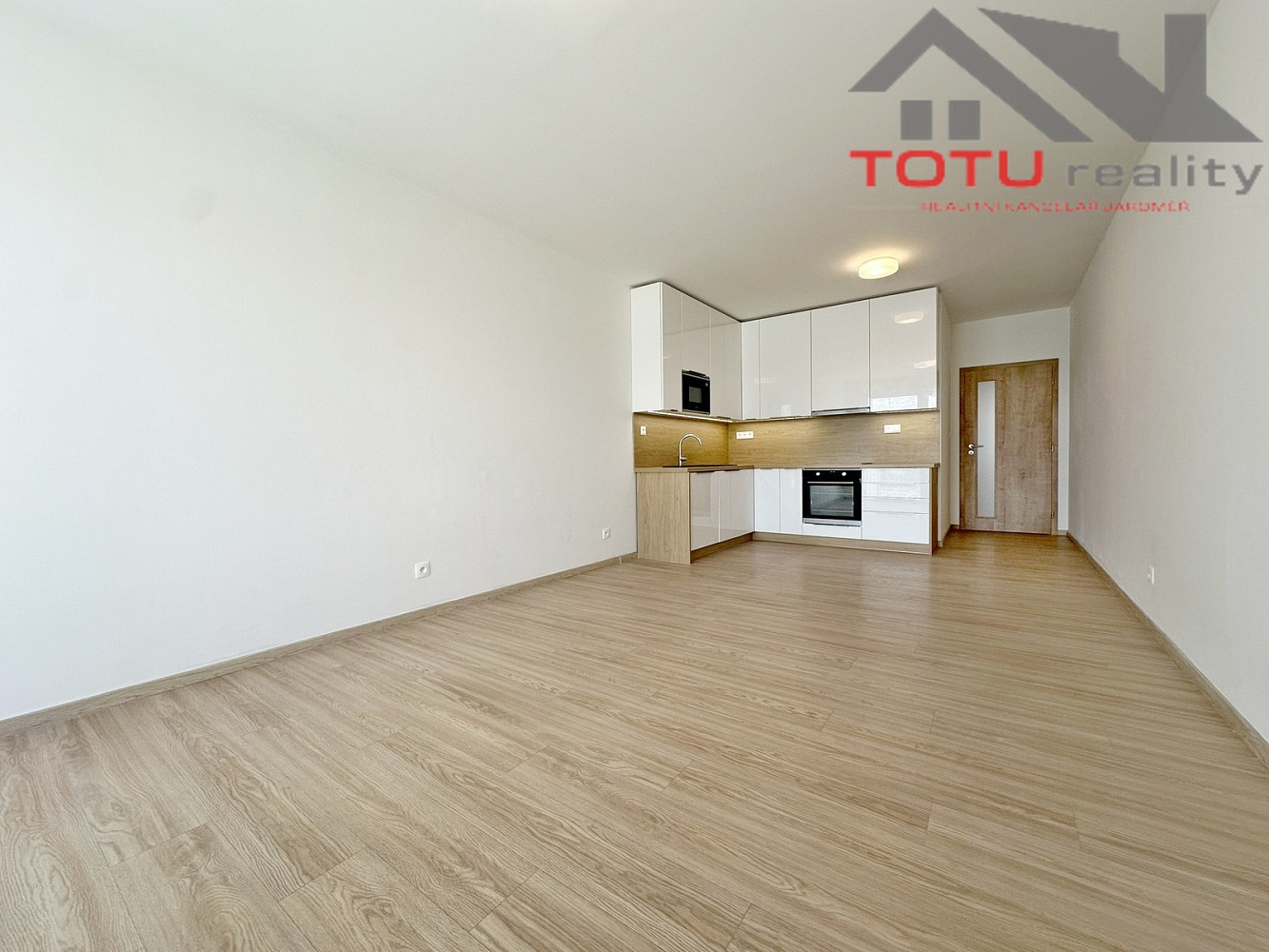 Pronájem bytu 3+kk 82 m² – fotografie 3
