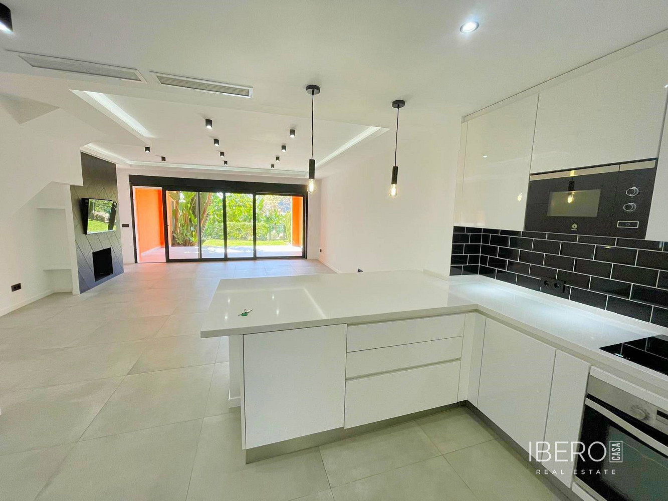 Prodej domu 150 m² s pozemkem 59 m² — photo 2