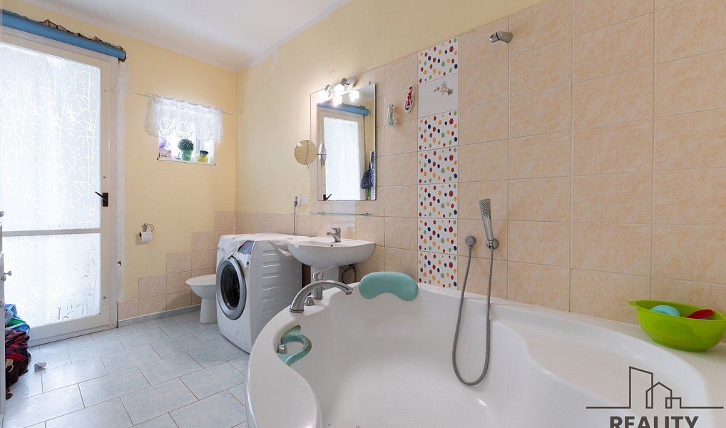 Prodej domu 189 m² s pozemkem 886 m², Ústí nad Labem – náhled fotky 3