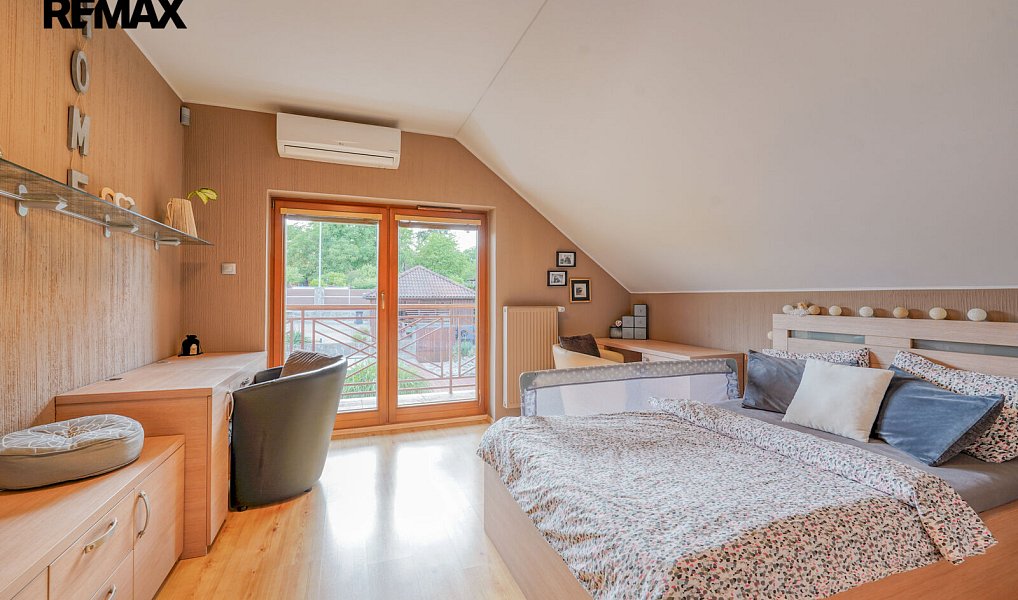 Prodej domu 200 m² s pozemkem 1 161 m², Plzeň – náhled fotky 10
