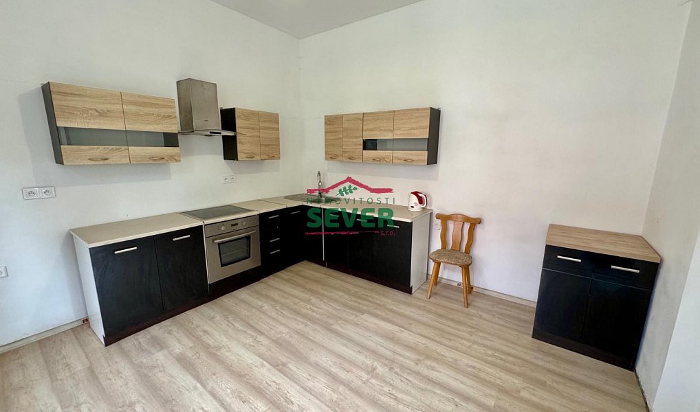 Prodej domu 450 m² s pozemkem 162 m², Vejprty – náhled fotky 11