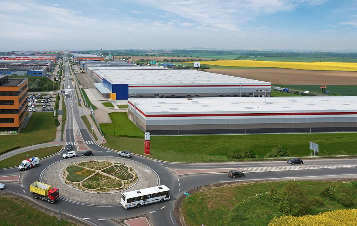 Pronájem kanceláře 132 m² – fotografie 2