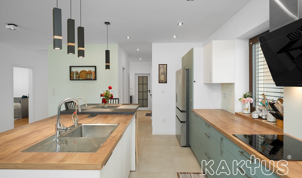 Prodej domu 217 m² s pozemkem 916 m², Tichá – náhled fotky 5