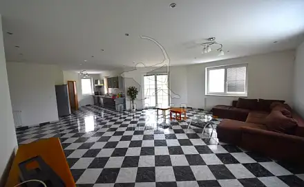 Prodej domu 240 m² s pozemkem 715 m², Pod Karlovarskou silnicí, Praha 6 - Ruzyně