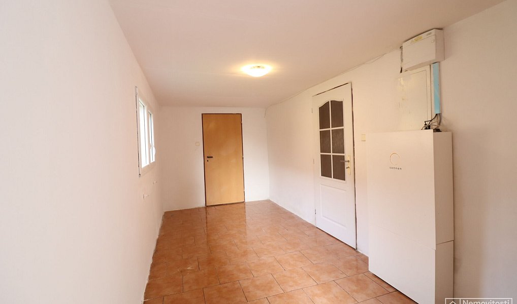 Prodej domu 69 m² s pozemkem 3 400 m², Štěkeň – náhled fotky 7