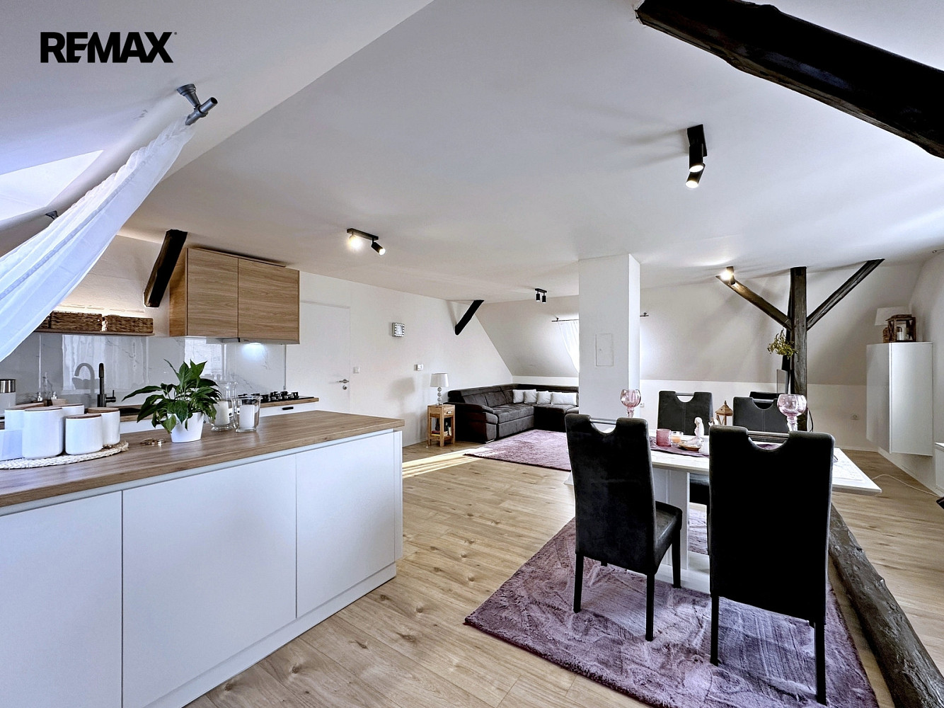 Prodej bytu 3+kk 100 m² — photo 2