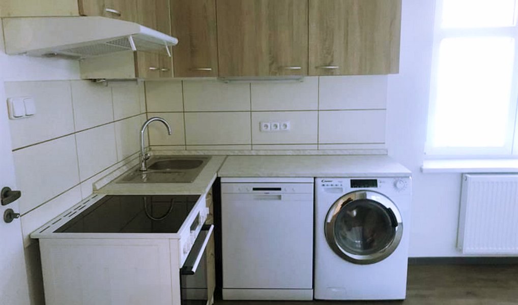 Pronájem bytu 1+1 40 m², Praha – náhled fotky 2