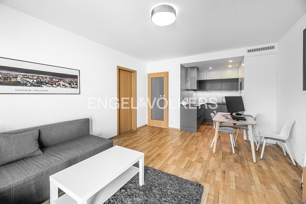 Pronájem bytu 2+kk 51 m² – fotografie 4