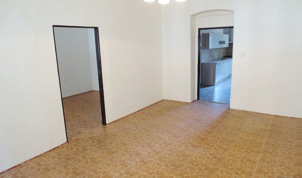 Pronájem bytu 2+1 68 m², Plzeň – náhled fotky 4