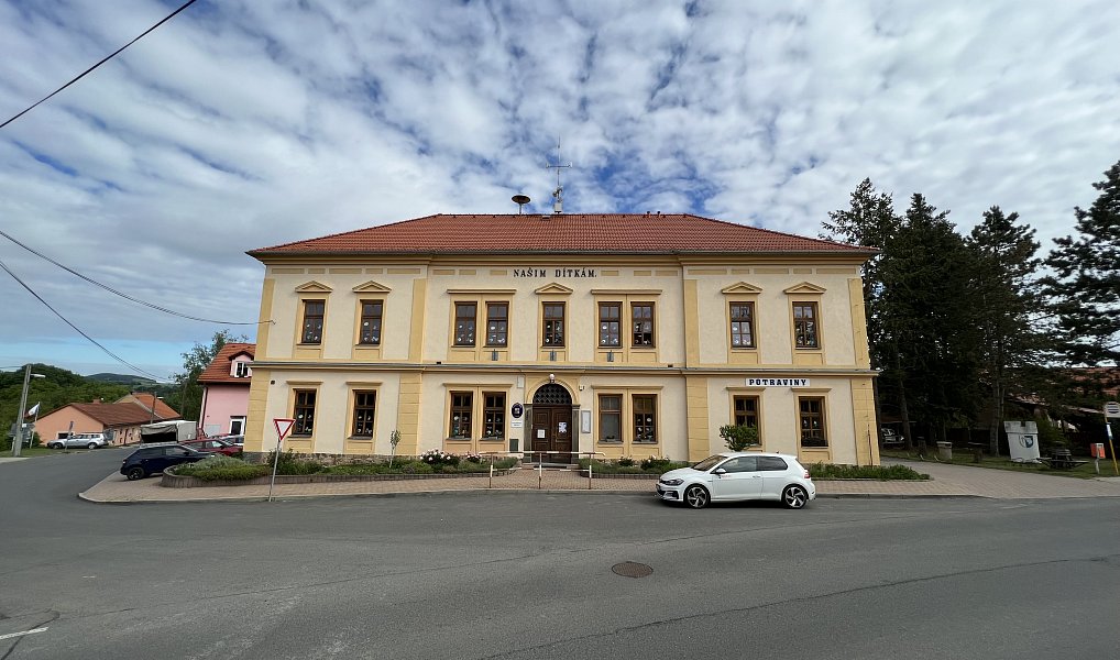 Prodej stavebního pozemku 1 774 m², Svinaře – náhled fotky 10