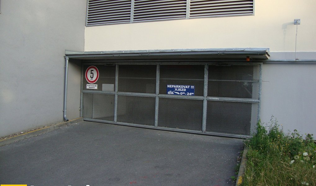 Garáž v garážovém komplexu (16m2), ul. Archeologická, Praha 5 - Stodůlky, Praha – náhled fotky 7