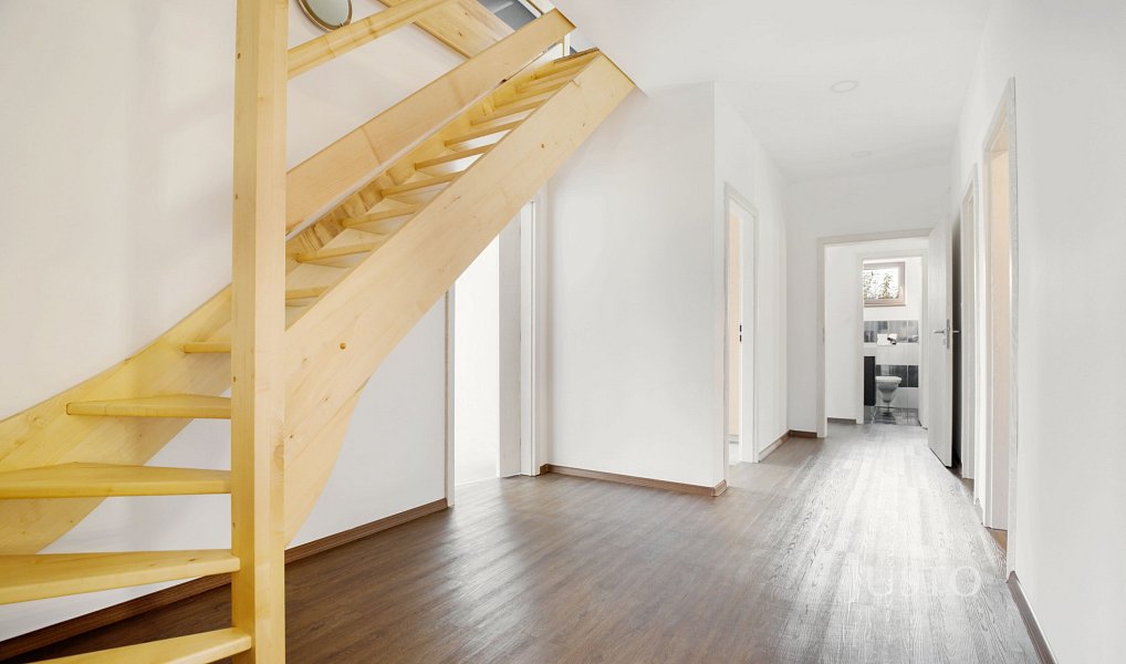 Prodej domu 227 m² s pozemkem 1 747 m², Teplice – náhled fotky 28