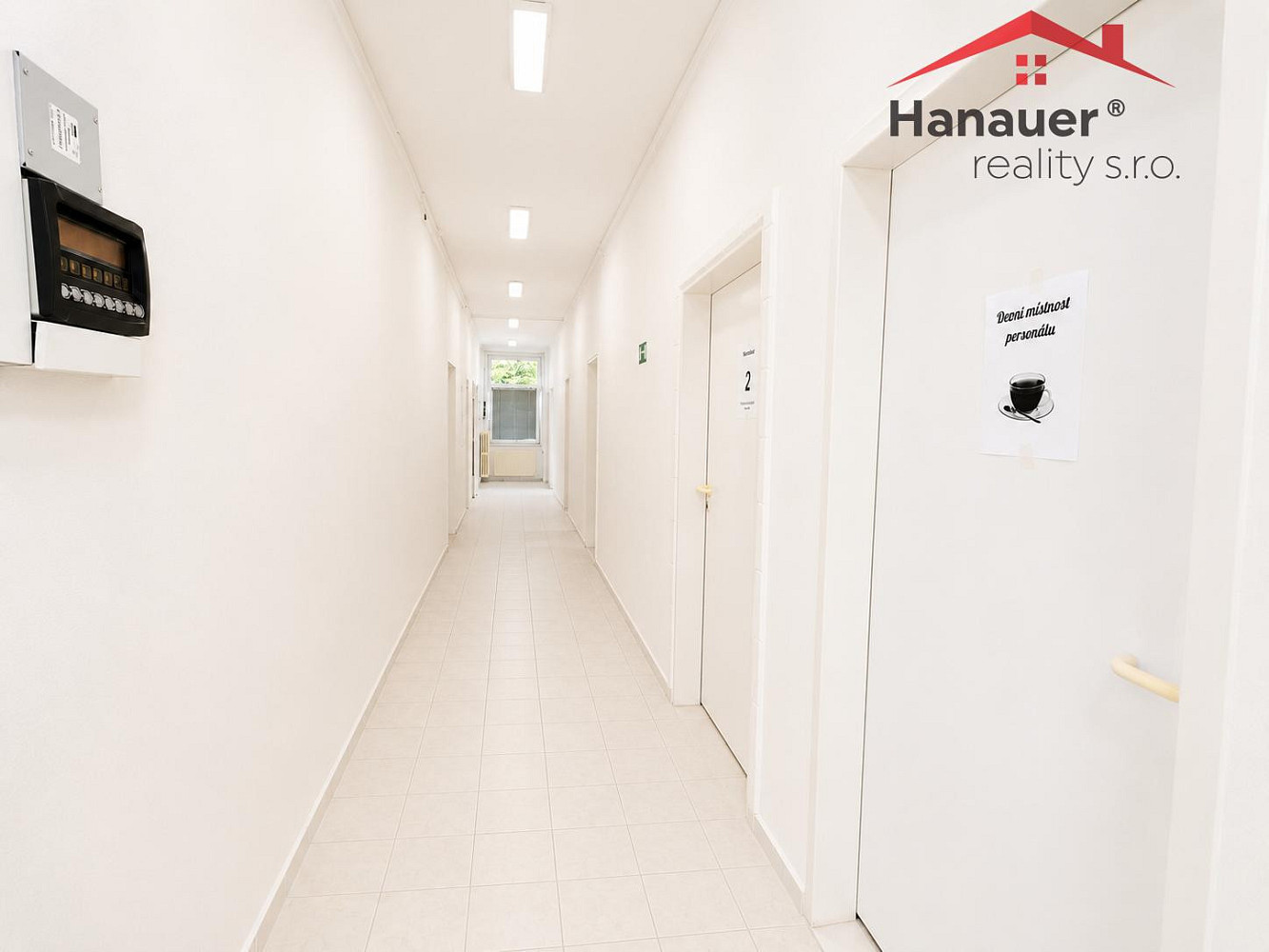 Pronájem komerčního objektu (jiného typu) 127 m² — photo 5