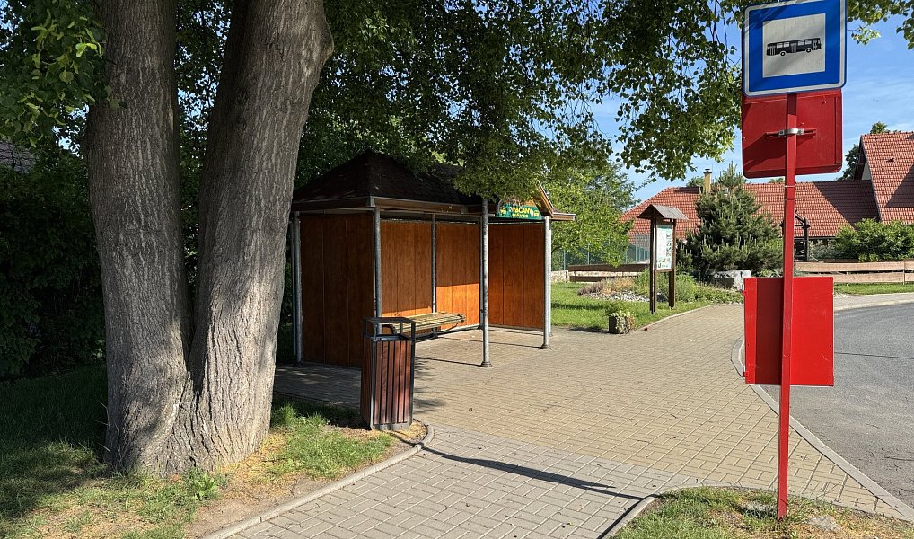 Prodej stavebního pozemku 1 605 m², Vrbčany – náhled fotky 12