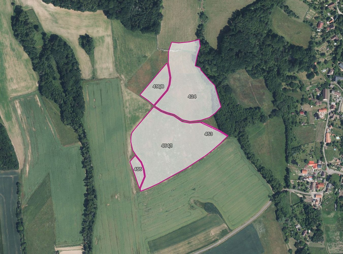 Prodej pole 33 184 m²