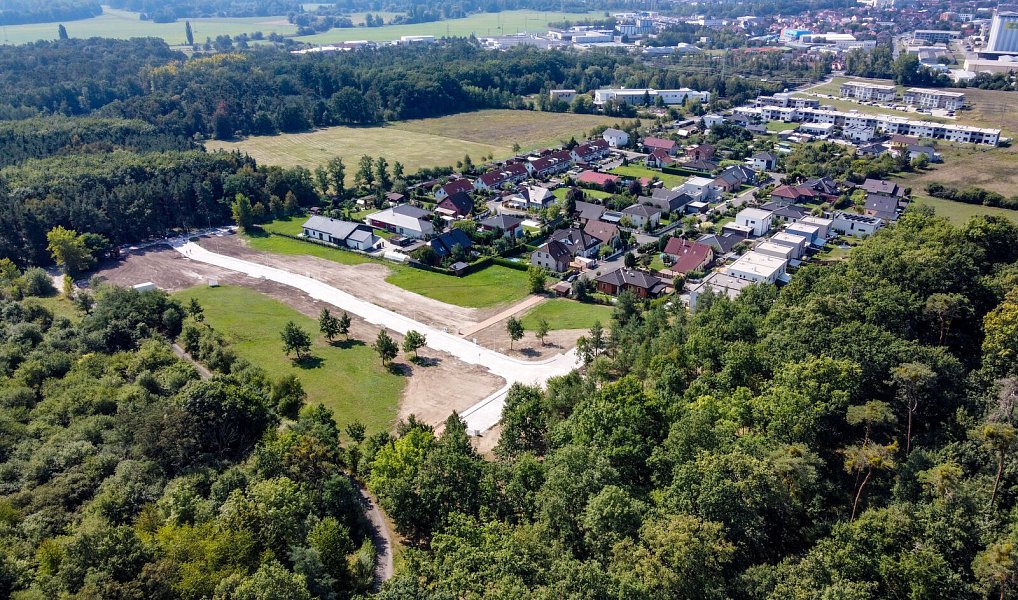 Prodej stavebního pozemku 1 061 m², Kolín – náhled fotky 18