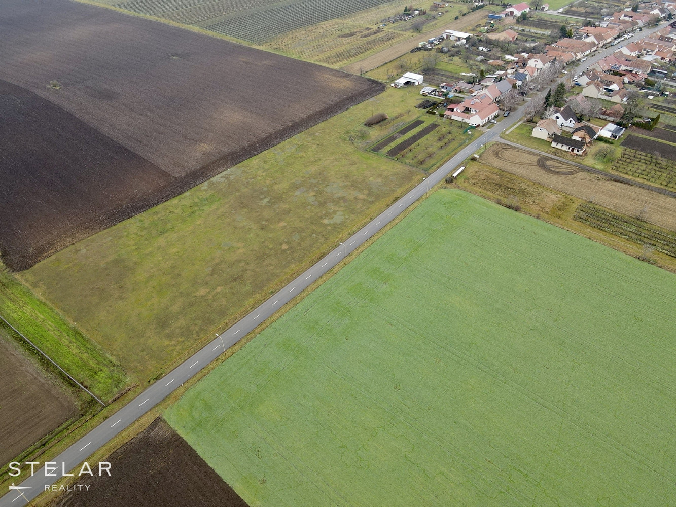 Prodej komerčního pozemku 2 000 m² – fotografie 5