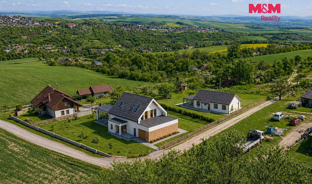 Prodej stavebního pozemku 1 400 m², Halenkovice – náhled fotky 8