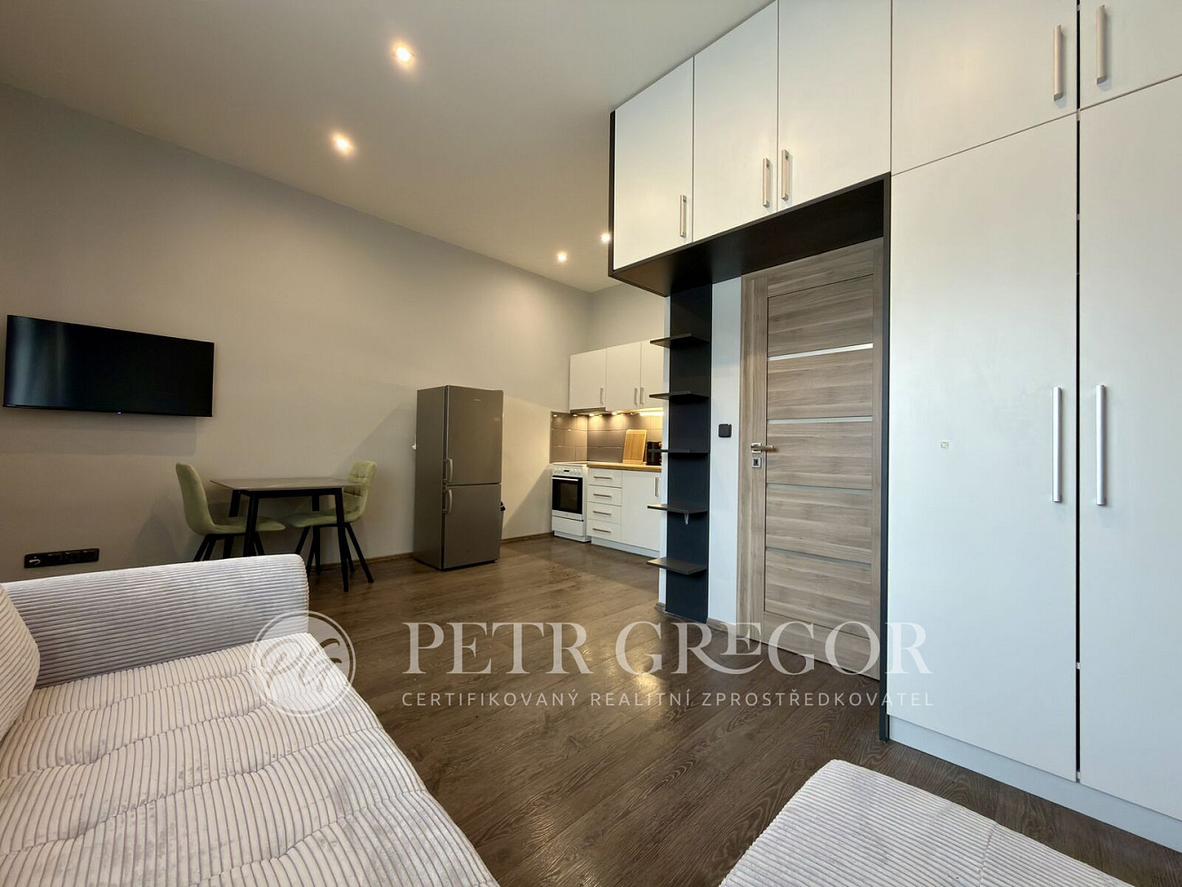 Pronájem bytu 1+kk 25 m²