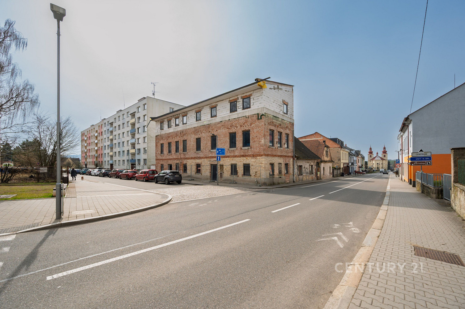 Prodej domu 306 m² s pozemkem 336 m² – fotografie 2
