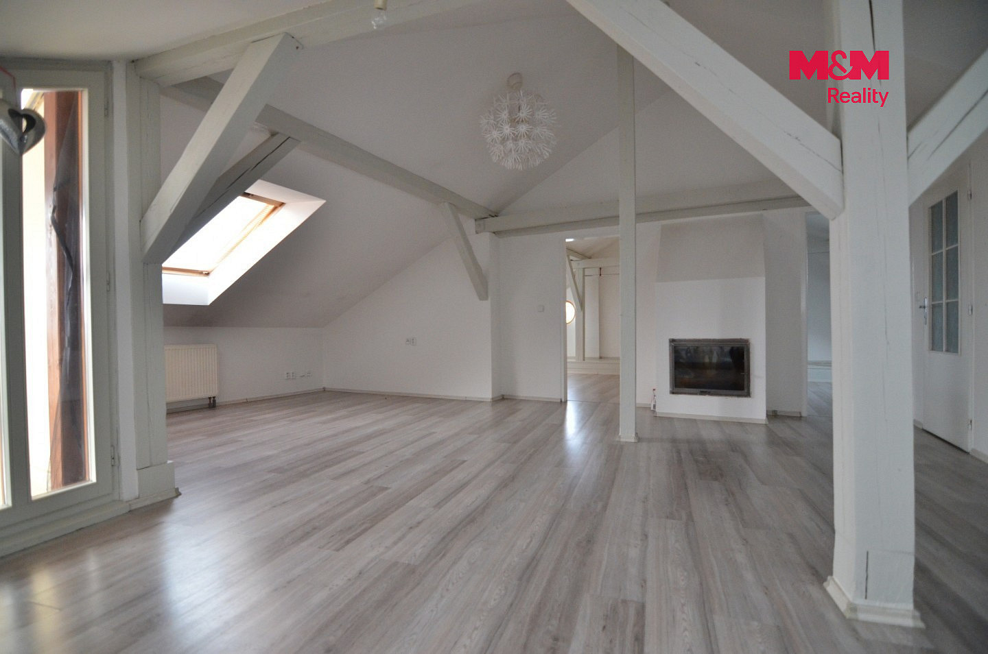 Pronájem bytu 3+kk 98 m² — photo 3