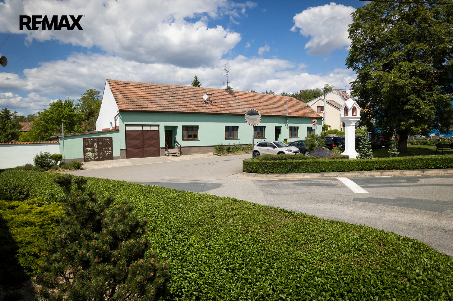 Prodej domu 300 m² s pozemkem 653 m² — photo 2