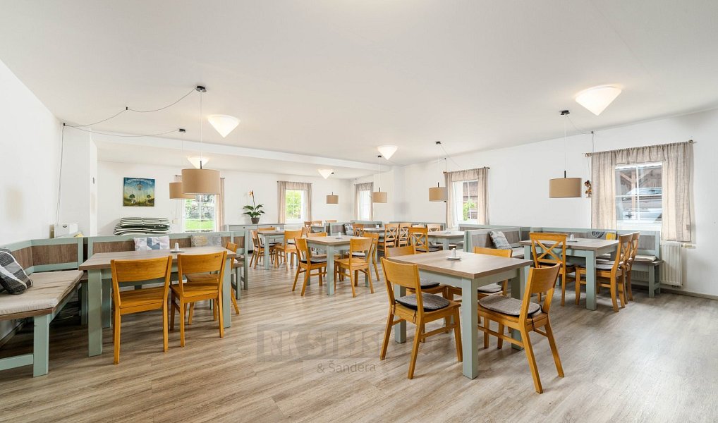 Prodej ubytovacího objektu 900 m², Přední Výtoň – náhled fotky 12