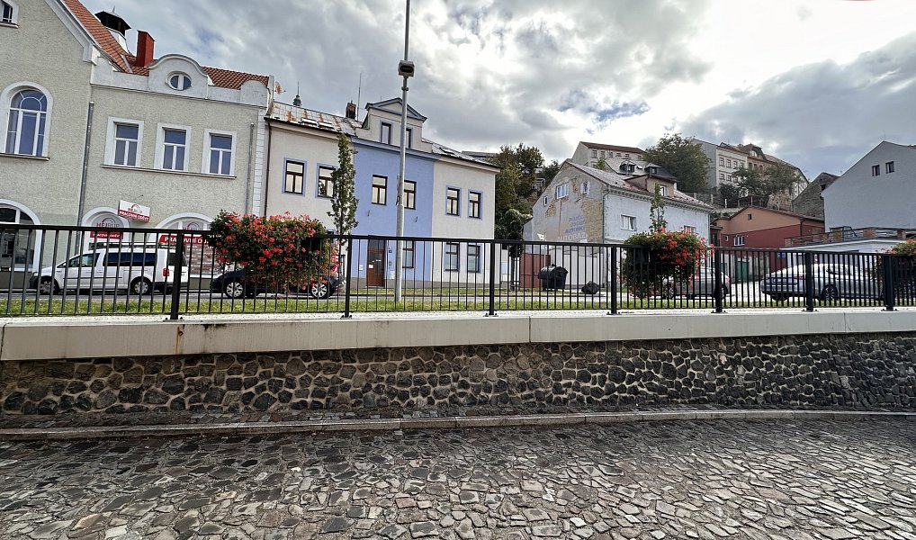 Prodej kanceláře 1 800 m², Mladá Boleslav – náhled fotky 2