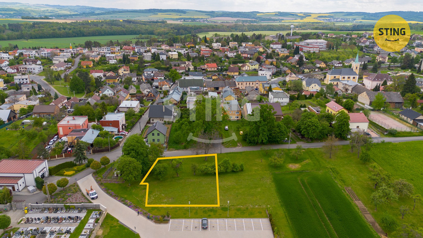 Prodej stavebního pozemku 962 m² – fotografie 2