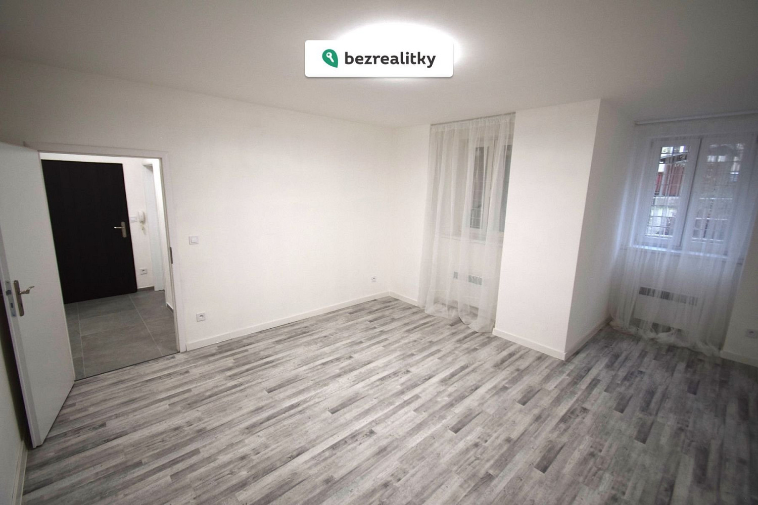 Prodej bytu 2+1 47 m² – pohled 3