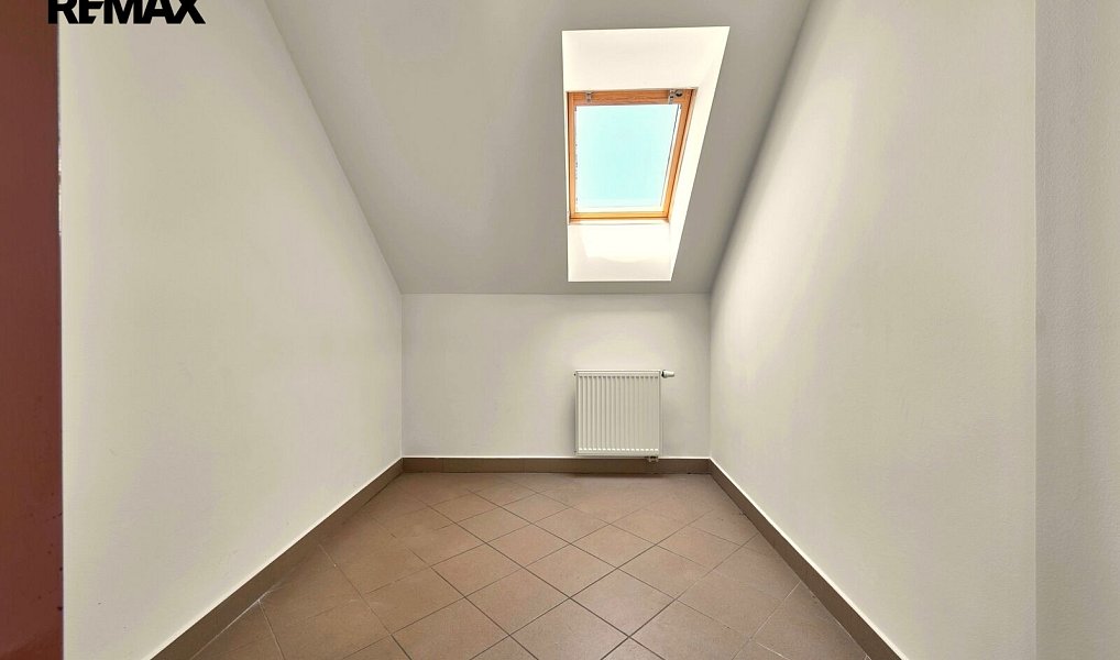 Prodej kanceláře 288 m², Hradec Králové – náhled fotky 14
