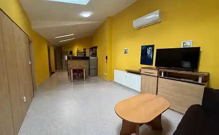 Pronájem bytu 3+kk 82 m²