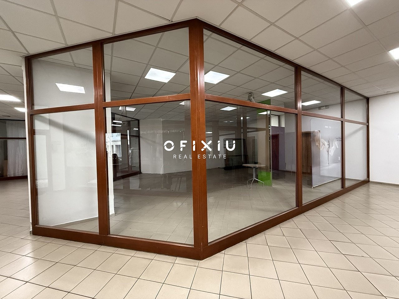 Pronájem obchodních prostor 62 m²